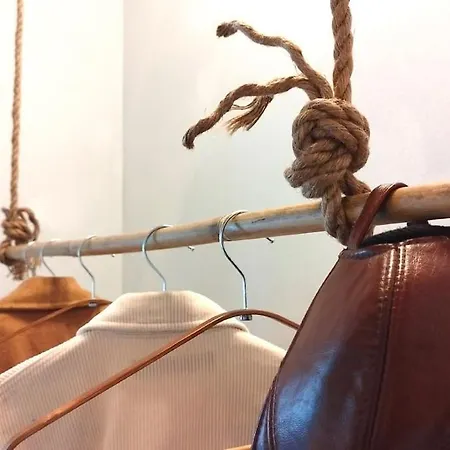 Centro Storico - Casa Con Wifi E Parcheggio A 100m * סאלוצו