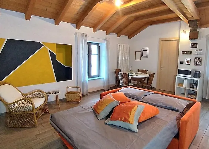 Centro Storico - Casa Con Wifi E Parcheggio A 100m * Saluzzo